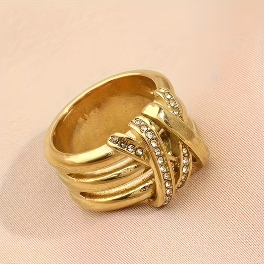 Vridet Guldring | Tillsammans mot Bröstcancer