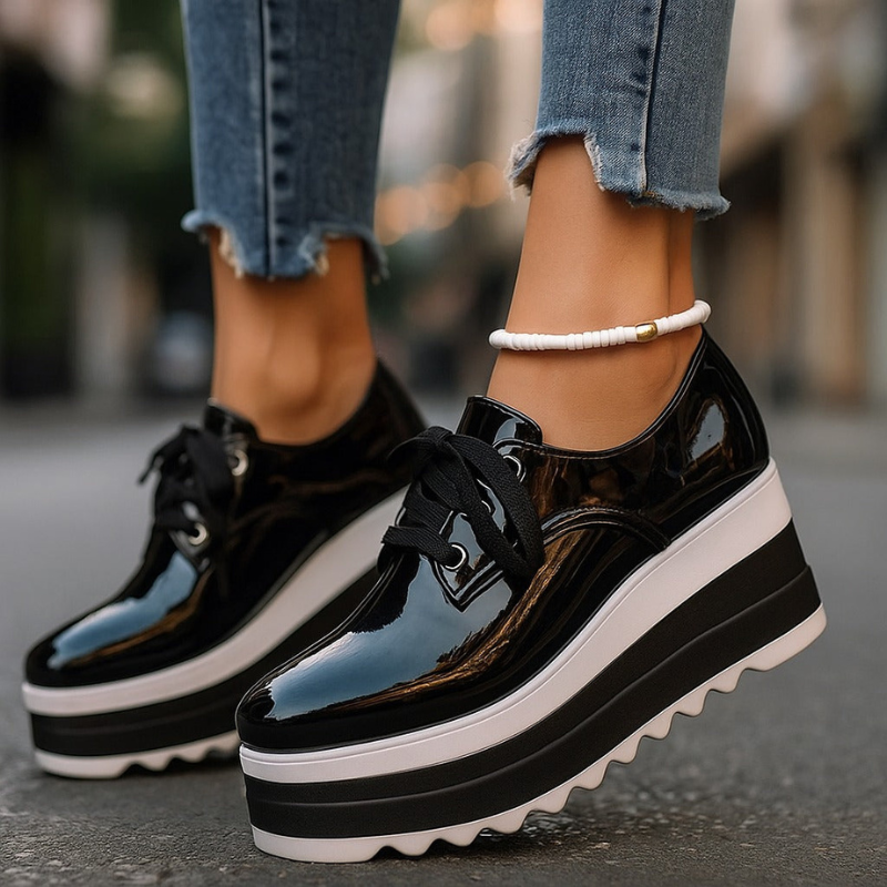 Adelise™ – Platåskor med snörning